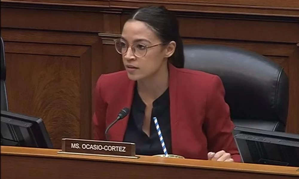 Ocasio-Cortez: Ο Ιησούς θα είχε δυσφημιστεί ως «ριζοσπάστης» από το σημερινό Κογκρέσο